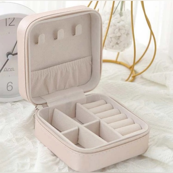 Other - Jewelry box